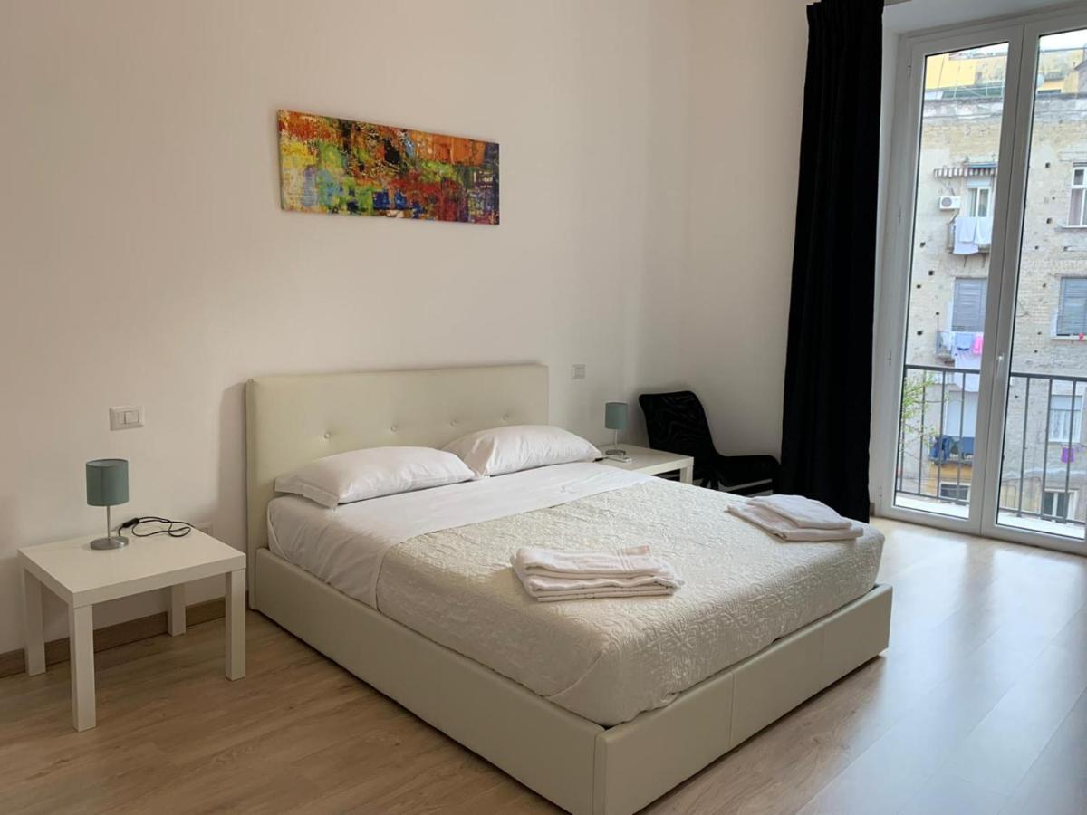 Casa Vacanze La Piazzetta 나폴리 외부 사진